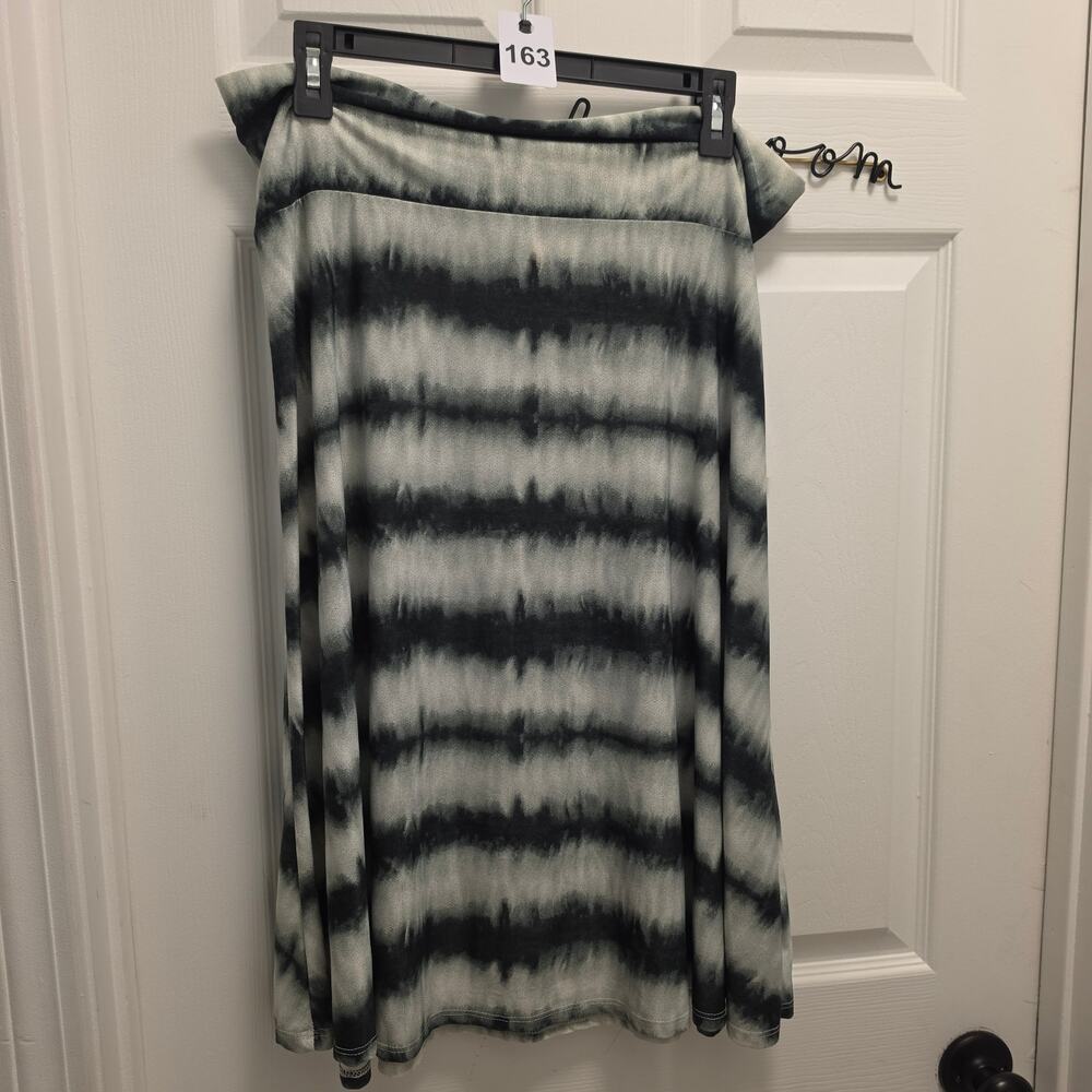 NWT Lularoe 2XL Stripe Tie Dye Azure Skirt